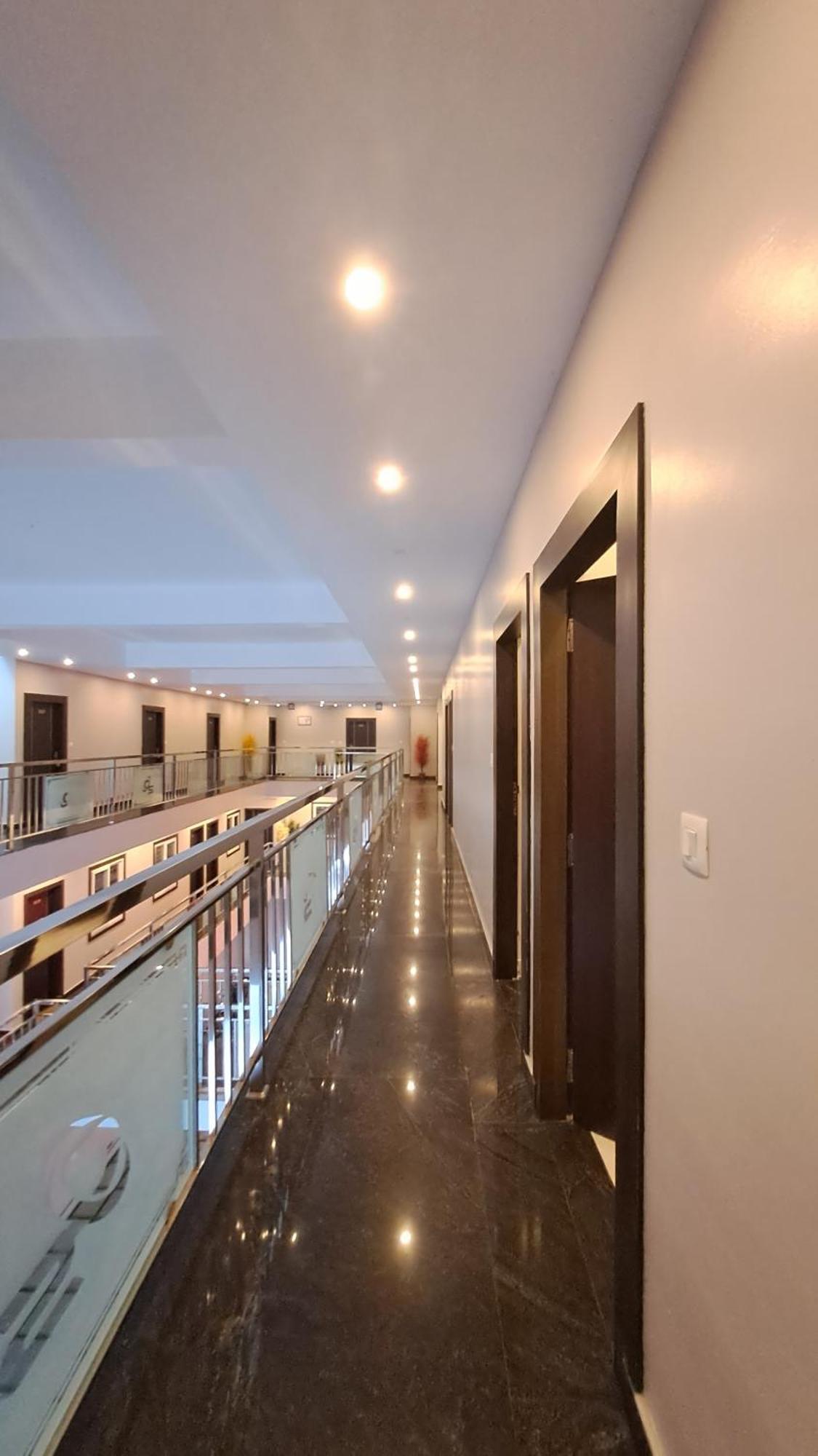 Capital Square Apart otel Erattupetta Dış mekan fotoğraf