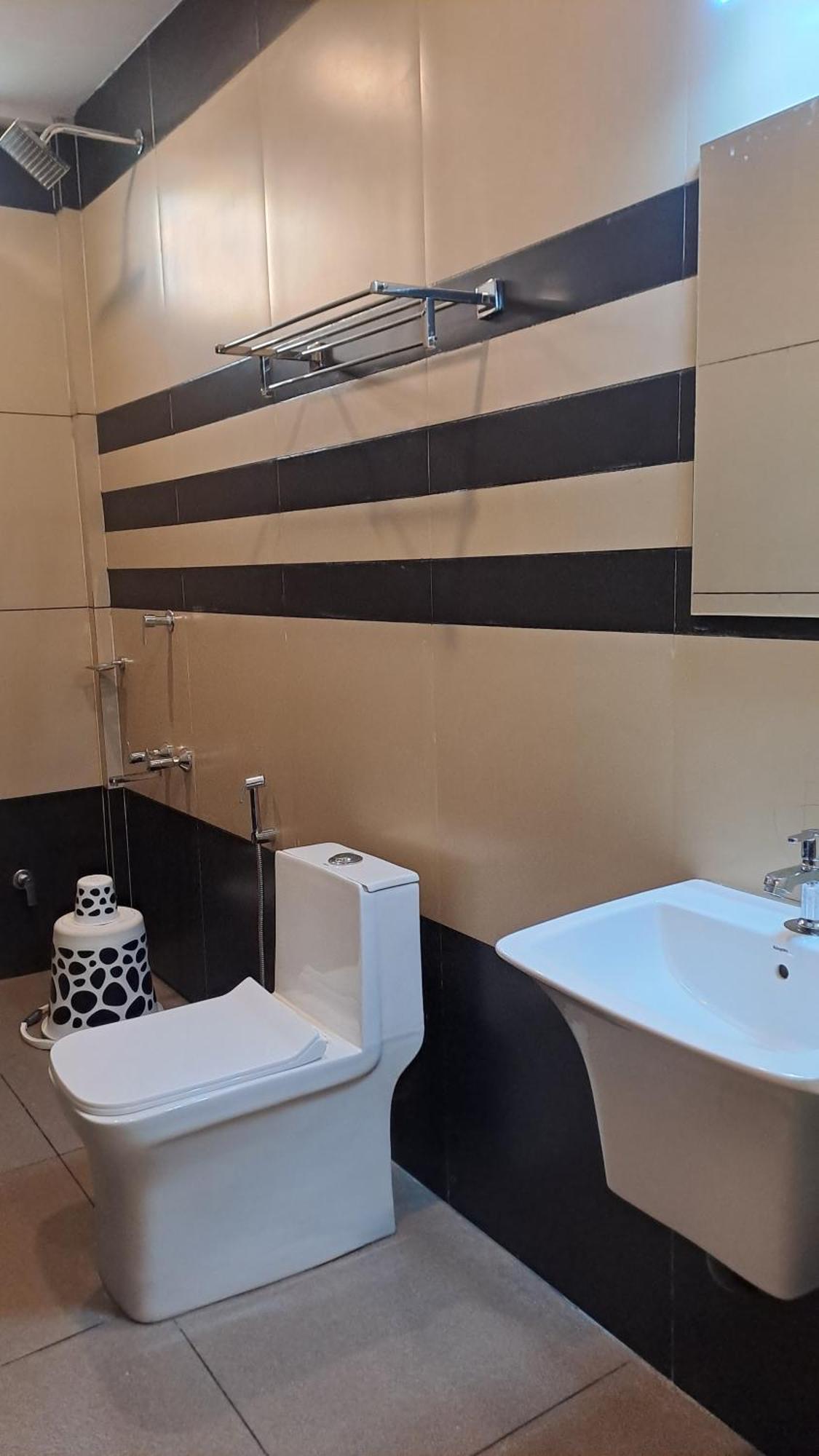 Capital Square Apart otel Erattupetta Dış mekan fotoğraf